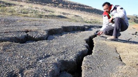 ''Yönetimlerin Yapması Gereken, Kaçak ve İmar Dışı Uygulamaların Önüne Geçecek Önlemler Almaktır''