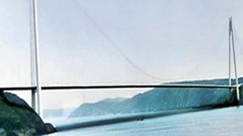 Raylı Sistemli Dünyanın En Uzun Asma Köprüsü