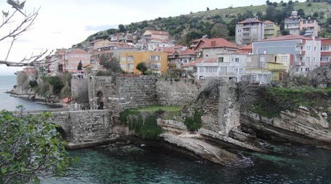 Hattat Holding Amasra Kalesi'nin Restorasyonuna Talip