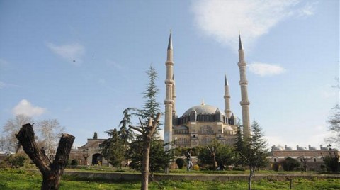 Selimiye Camii Görüntüsünü Bozan Ağaçlar Kesildi