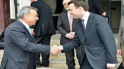 Almanlar İzmir’i “Komşu Kapısı” Yaptı