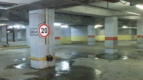 Otoparkta Şemsiyeyle Gezmemek için de 'Yalıtım' Şart
