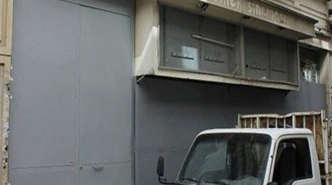 Emekseverler Ayaklandı, Sinema Demir Kapıyla Kapandı!