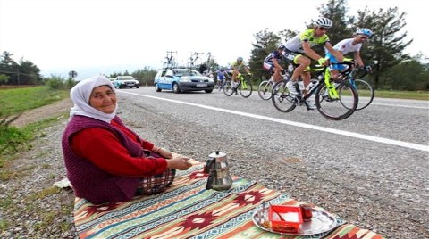 Pedallar Antik Kentler için Dönecek