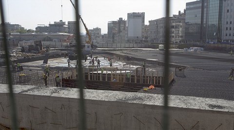 Taksim’in Üstü Altında 