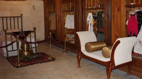 Atatürk Anı Evi Restore Edildi