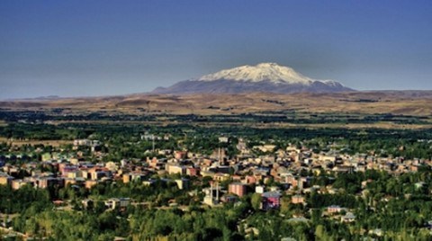 TOKİ Erciş’te Doğayı Katlediyor mu?