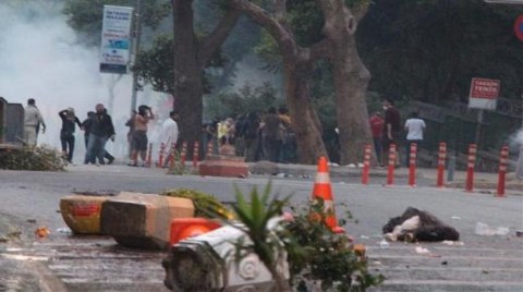 Gezi Parkı'na İkinci Polis Müdahalesi