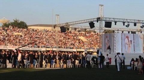 İTÜ Gezi Forumu'ndan Mezuniyet Protestosu