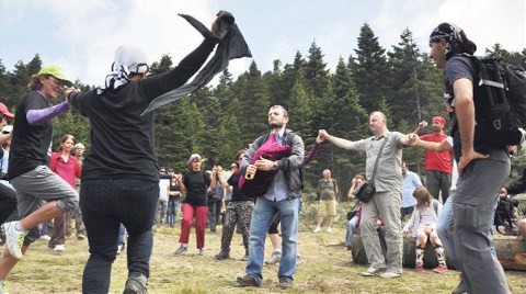 "4 Bin Ağaca Kıymayın!"