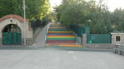 Gökkuşağı Renkleri Başkent'i de Sardı
