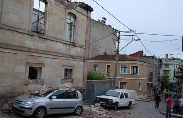 Eski Özel İdare Binası Çöktü