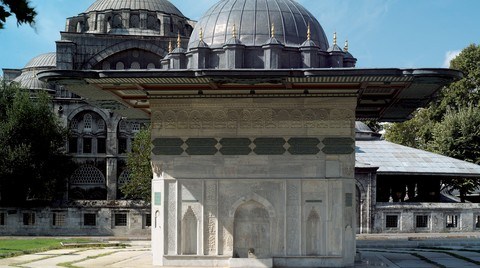 İstanbul’daki Osmanlı Mimari Mirasını Keşfetmek İsteyenler için Yeni Bir Rehber