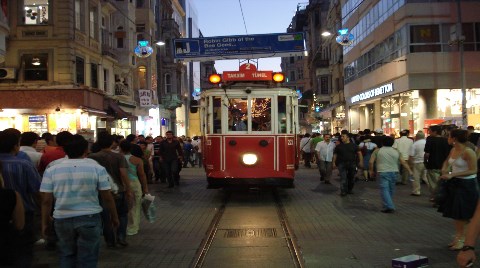 İstiklal Caddesi'nin Tarihi "Olivya Han"ı da Otel Oluyor!