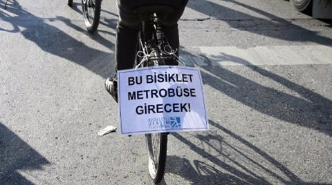 Metrobüs Bisikletliyi Karşıya Götür!