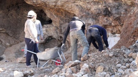 Tarihî Mezarlar Bulundu