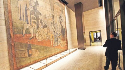 New York’lu Müteahhit Picasso Perdesine Karşı