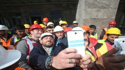 Kadir Topbaş'tan 'Şantiye Selfie'si