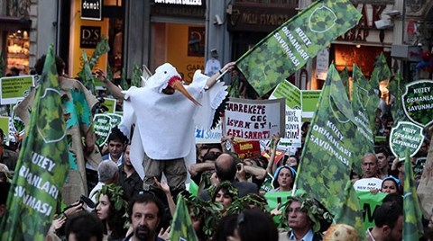 İstiklal Caddesi'nde 3. Havalimanı Protestosu