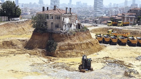 Fikirtepe'de Tek Başına!