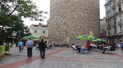 Galata Kulesi Çevresi "Çaycı" Yapıldı