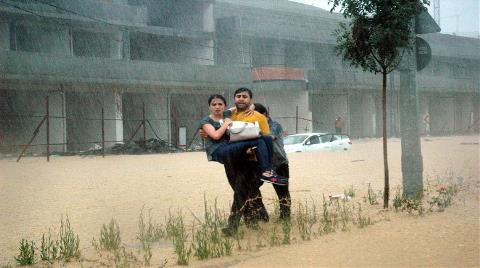 İstanbul'da Sel Değil 'Altyapı' Felaketi