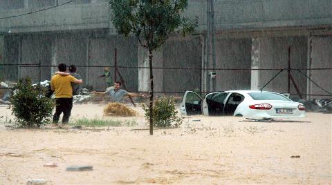 İstanbul'da Sel Değil 'Altyapı' Felaketi