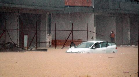 İstanbul'da Sel Değil 'Altyapı' Felaketi