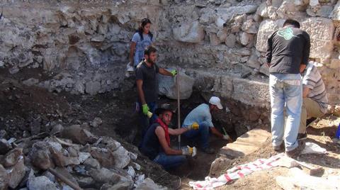 Tarihe Işık Tutacak Kabartma Aranıyor