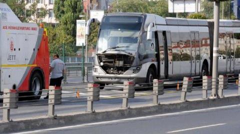Metrobüs Arızası Trafiğe Neden Oldu