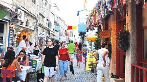 Alaçatı Gürültüye Teslim