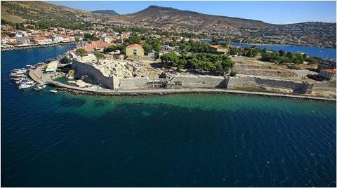 Foça'da Tarihi Dokunuş