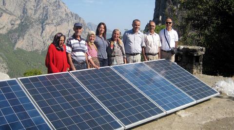 64 Yıllık Karanlıktan Güneş Enerjisi ile Kurtuldu