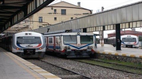 Banliyo Treni Seferleri 2015'e Kaldı