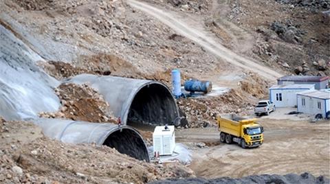 Bakanlık, O Tüneldeki Çalışmaları Durdurdu