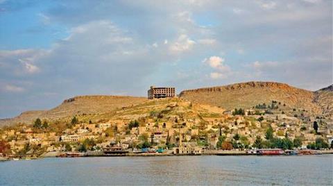 Halfeti'de Otel İnşaatı Tepkisi