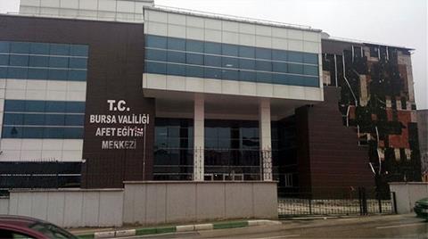 Afet Eğitim Merkezi Lodosta Uçtu!