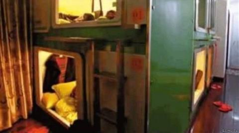 Çin'de Gecelik Kapsül Odalar