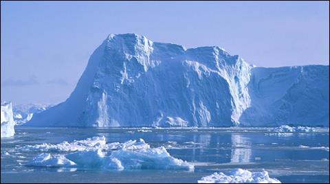 Kuzey Kutbu'ndaki Buzullarda Rekor Gerileme