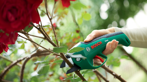 Bosch'tan Akülü Bahçe Makası