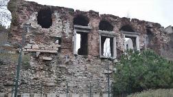 İstanbul’daki 1600 Yıllık Bukoleon Sarayı Yok Oluyor