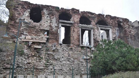 İstanbul’daki 1600 Yıllık Bukoleon Sarayı Yok Oluyor
