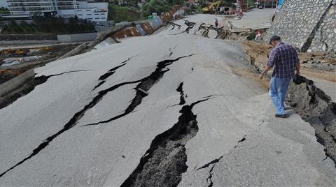 Ankara'da Çöken Yola Belediye'den Açıklama Geldi