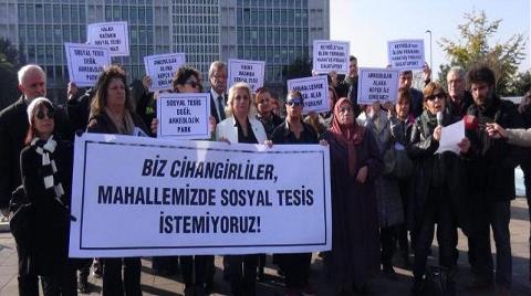 Roma Parkı için İBB Önünde Eylem