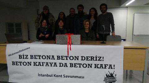 Martı Projesi'nin Mimarına Beton Hediye Ettiler