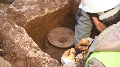 İnşaat Alanındaki Kazılarda Tarihi Ölü Saklama Kabı Bulundu