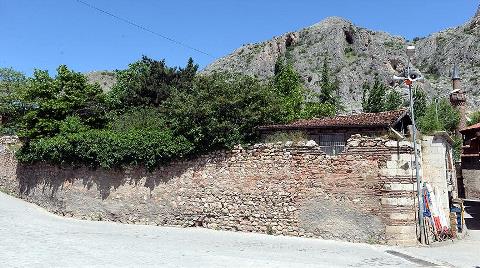 265 Yıllık Hanı Satılığa Çıkardı