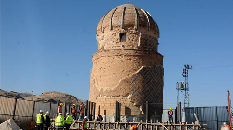 650 Yıllık Türbede Sona Doğru