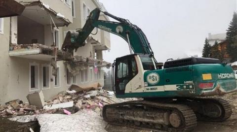 Ağaoğlu'nun Uludağ'daki Otelinin Yıkımına Başlandı