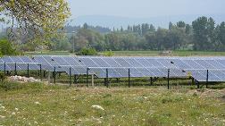 Tarladaki Güneş Panellerinden 100 Bin Liralık Enerji